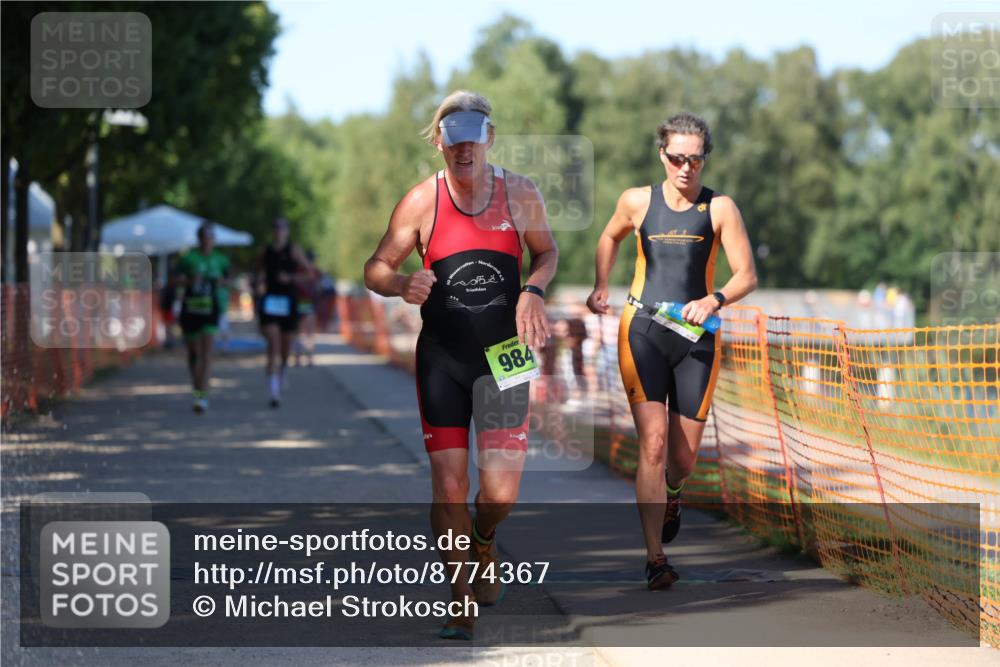 07.09.2025 - 19. Norderstedt Triathlon Michael Strokosch http://msf.ph/oto/8774367 07.09.2025 15:42:24 Laufen 458, 1453, 1489 meine-sportfotos.de