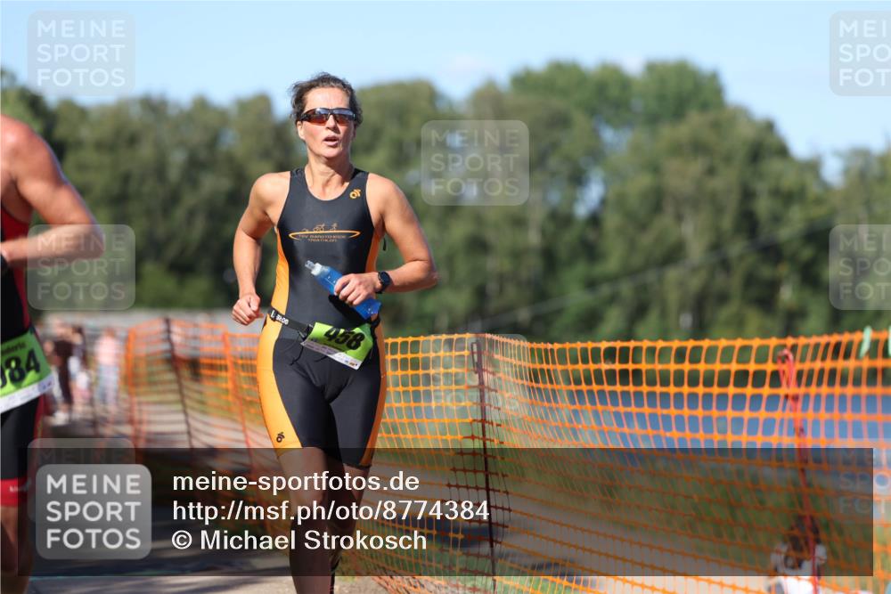 07.09.2025 - 19. Norderstedt Triathlon Michael Strokosch http://msf.ph/oto/8774384 07.09.2025 15:42:25 Laufen 458, 1453, 1489 meine-sportfotos.de