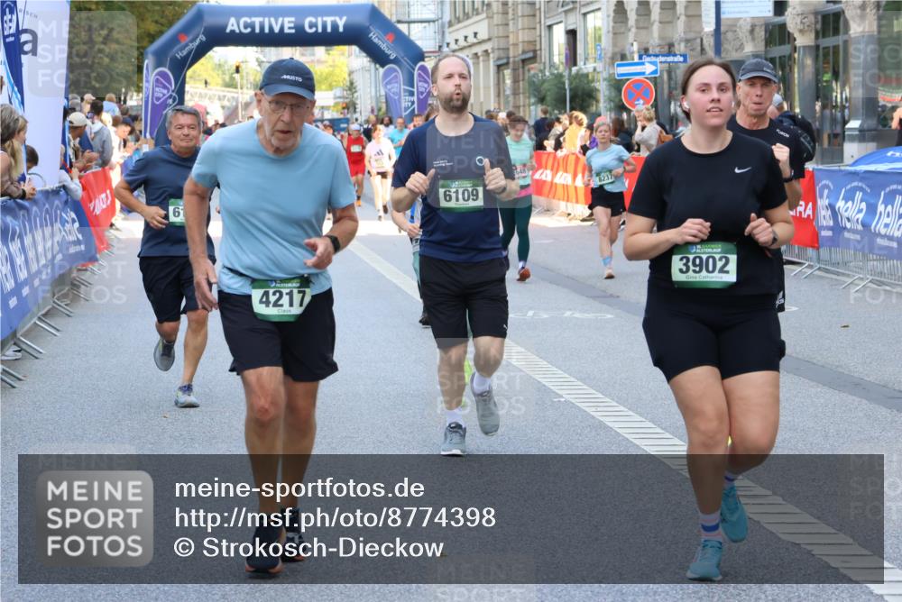 07.09.2025 - BARMER Alsterlauf Strokosch-Dieckow http://msf.ph/oto/8774398 07.09.2025 10:08:44 Ziel 2489, 3007, 3201, 3224, 3318, 3475, 3603, 3637, 3784, 3795, 3883, 4057, 4084, 4348, 4421, 4458, 4567, 4568, 4803, 4863, 4952, 5089, 5255, 5262, 5307, 5663, 5883, 6033, 6046, 6081, 6083, 6090, 6092, 6184, 6196, 6260, 8109, 8130, 8289 meine-sportfotos.de