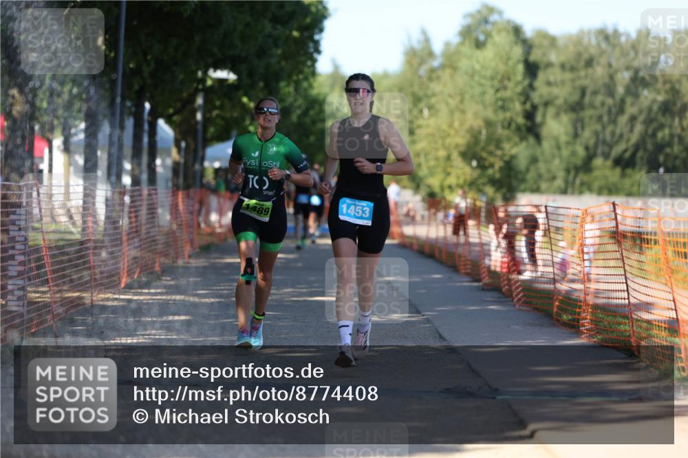 07.09.2025 - 19. Norderstedt Triathlon Michael Strokosch http://msf.ph/oto/8774408 07.09.2025 15:42:29 Laufen 458, 1453, 1489 meine-sportfotos.de