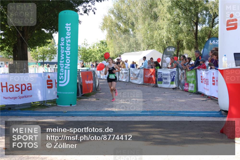 07.09.2025 - 19. Norderstedt Triathlon Zöllner http://msf.ph/oto/8774412 07.09.2025 11:01:44 Ziel 120, 639 meine-sportfotos.de