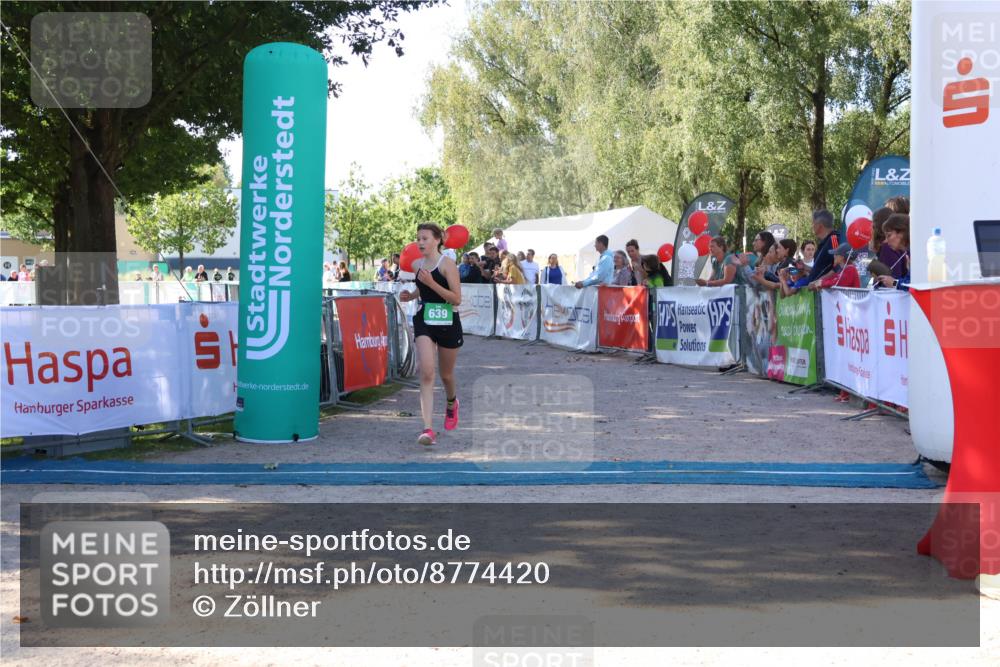 07.09.2025 - 19. Norderstedt Triathlon Zöllner http://msf.ph/oto/8774420 07.09.2025 11:01:45 Ziel 120, 639 meine-sportfotos.de
