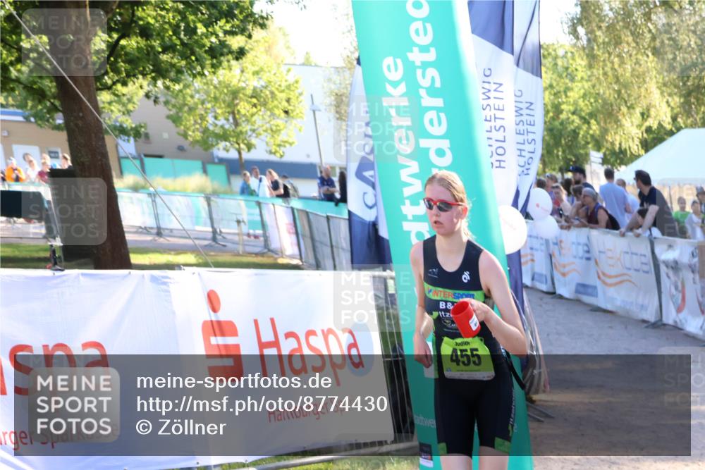 07.09.2025 - 19. Norderstedt Triathlon Zöllner http://msf.ph/oto/8774430 07.09.2025 16:57:07 Ziel 455 meine-sportfotos.de