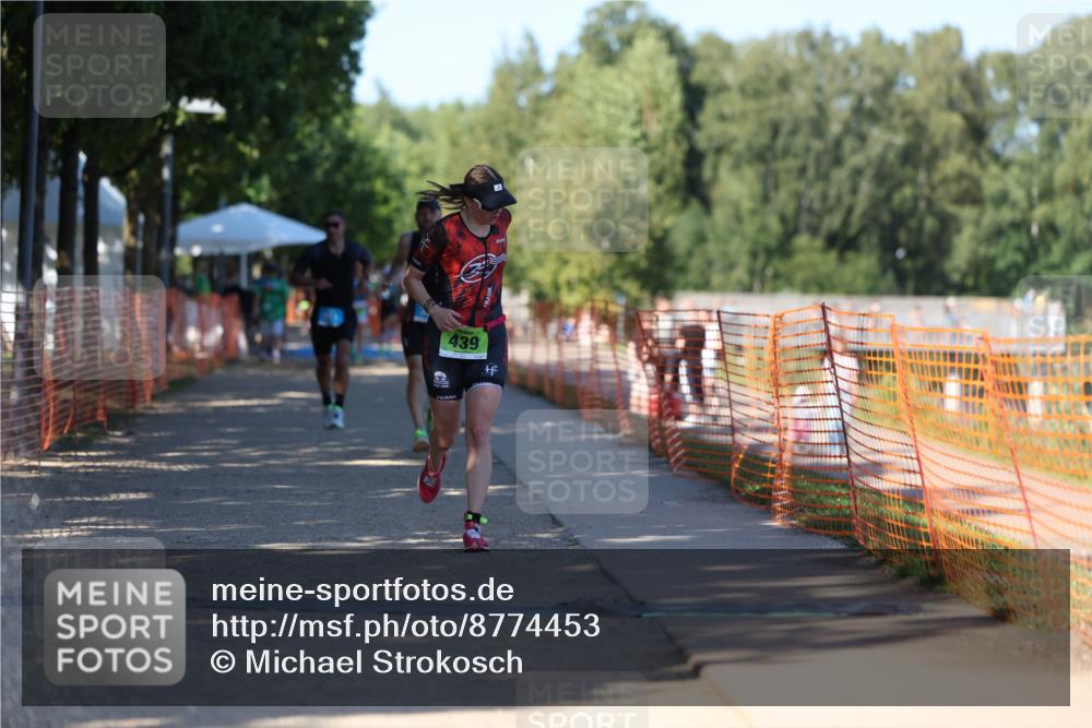 07.09.2025 - 19. Norderstedt Triathlon Michael Strokosch http://msf.ph/oto/8774453 07.09.2025 15:42:36 Laufen 395, 439 meine-sportfotos.de
