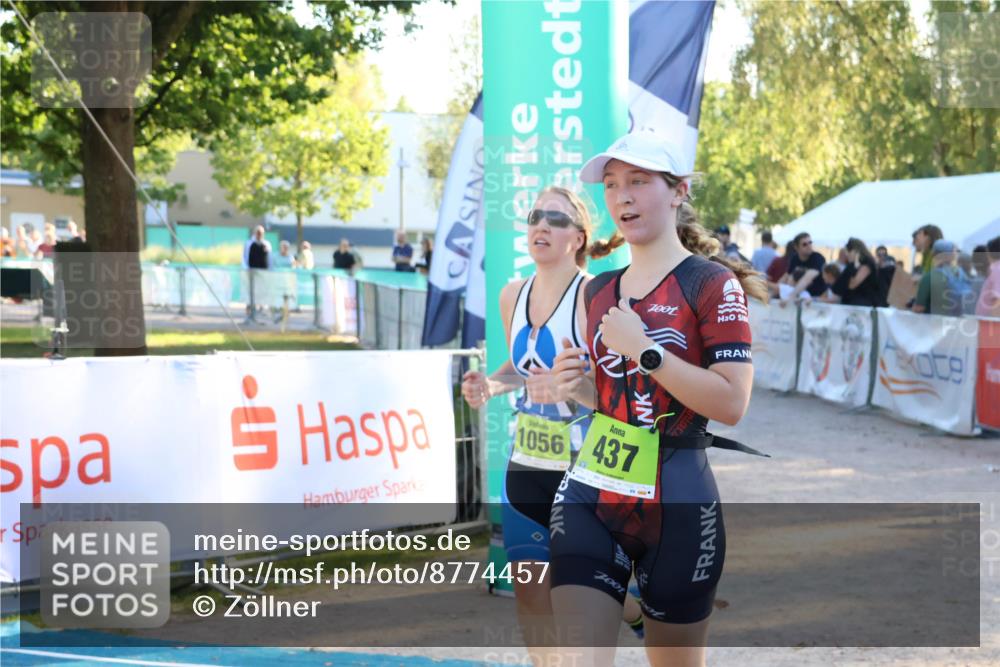 07.09.2025 - 19. Norderstedt Triathlon Zöllner http://msf.ph/oto/8774457 07.09.2025 16:57:35 Ziel 437, 1056 meine-sportfotos.de
