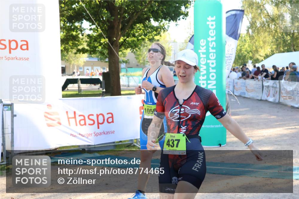 07.09.2025 - 19. Norderstedt Triathlon Zöllner http://msf.ph/oto/8774465 07.09.2025 16:57:36 Ziel 437, 1056 meine-sportfotos.de