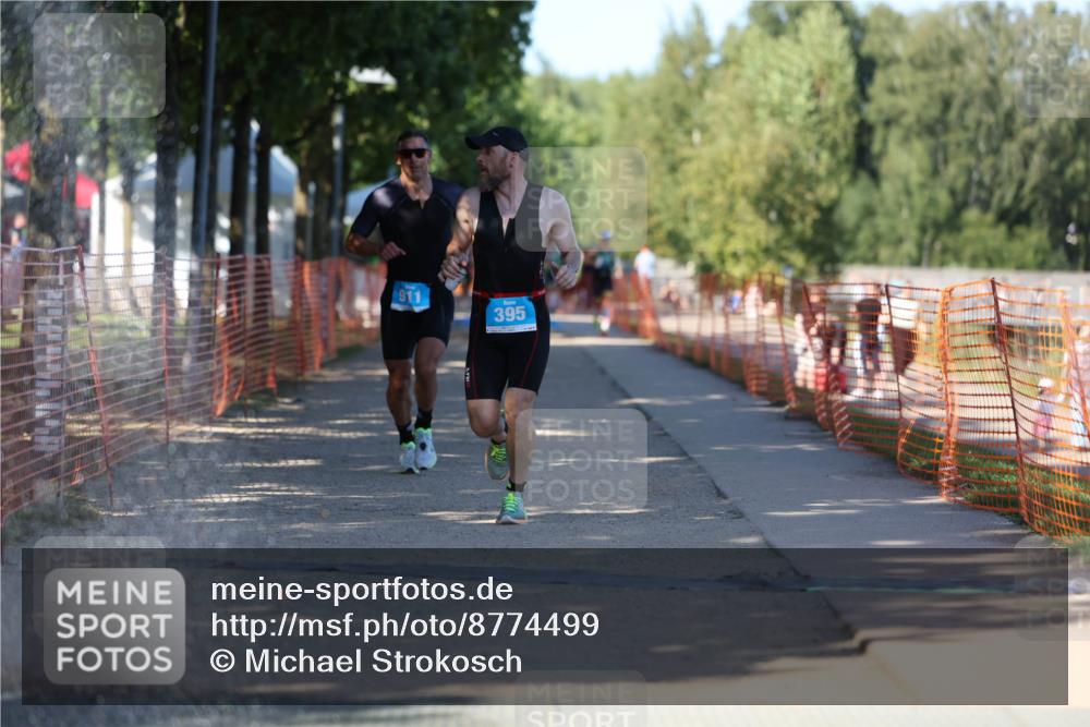 07.09.2025 - 19. Norderstedt Triathlon Michael Strokosch http://msf.ph/oto/8774499 07.09.2025 15:42:39 Laufen 395, 439 meine-sportfotos.de