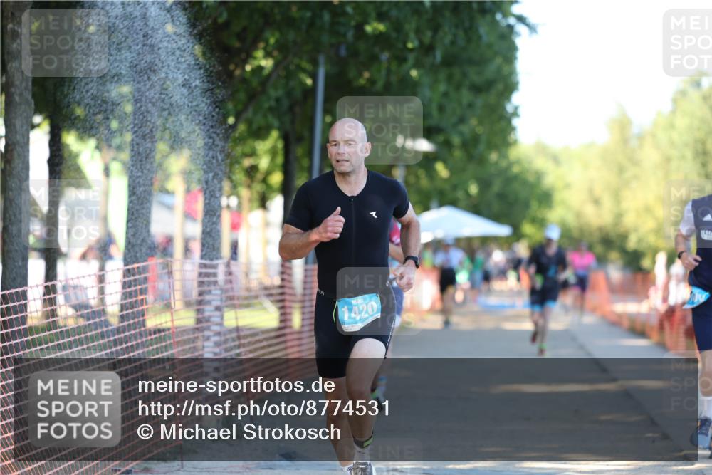 07.09.2025 - 19. Norderstedt Triathlon Michael Strokosch http://msf.ph/oto/8774531 07.09.2025 16:40:37 Laufen 1054, 1102, 1400, 1420 meine-sportfotos.de