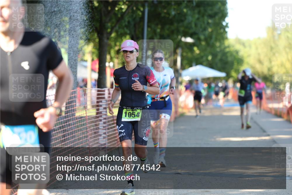 07.09.2025 - 19. Norderstedt Triathlon Michael Strokosch http://msf.ph/oto/8774542 07.09.2025 16:40:38 Laufen 1054, 1102, 1400, 1420 meine-sportfotos.de