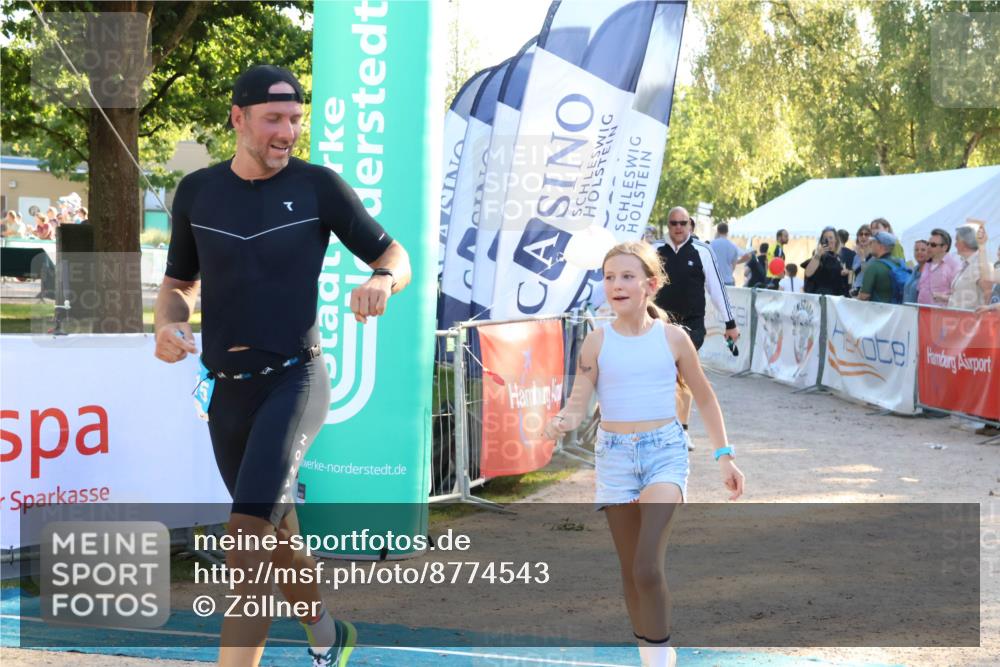 07.09.2025 - 19. Norderstedt Triathlon Zöllner http://msf.ph/oto/8774543 07.09.2025 16:57:53 Ziel 1415, 1516 meine-sportfotos.de