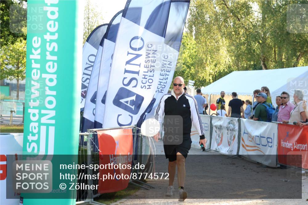 07.09.2025 - 19. Norderstedt Triathlon Zöllner http://msf.ph/oto/8774572 07.09.2025 16:57:54 Ziel 1415, 1516 meine-sportfotos.de
