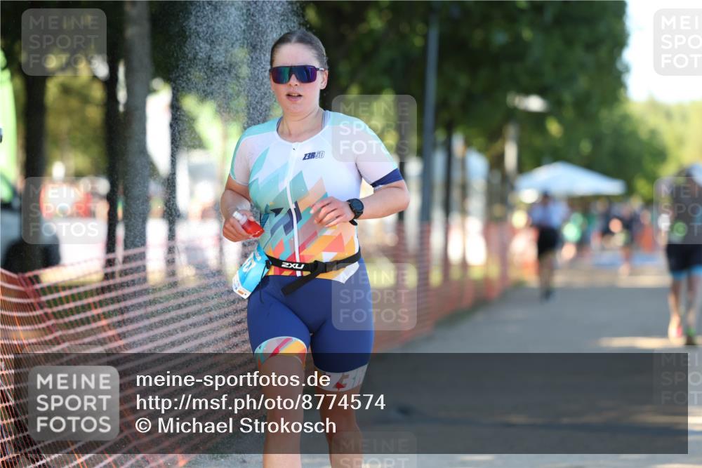 07.09.2025 - 19. Norderstedt Triathlon Michael Strokosch http://msf.ph/oto/8774574 07.09.2025 16:40:40 Laufen 1054, 1102, 1400, 1420 meine-sportfotos.de