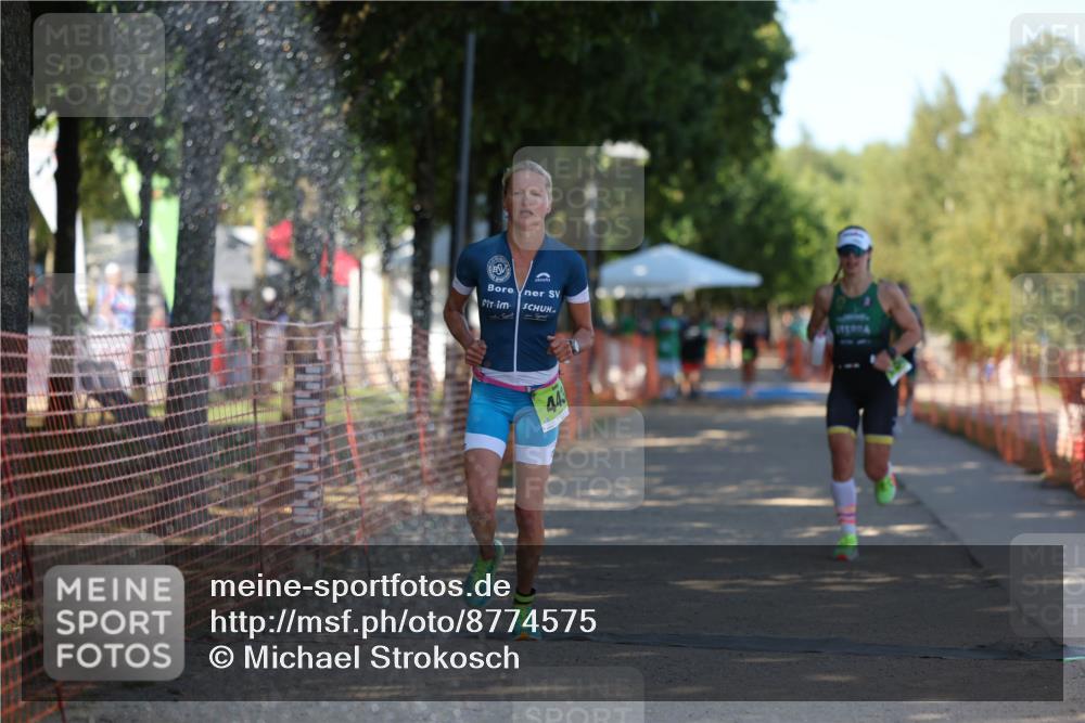 07.09.2025 - 19. Norderstedt Triathlon Michael Strokosch http://msf.ph/oto/8774575 07.09.2025 15:42:51 Laufen 443, 1503, 1506 meine-sportfotos.de