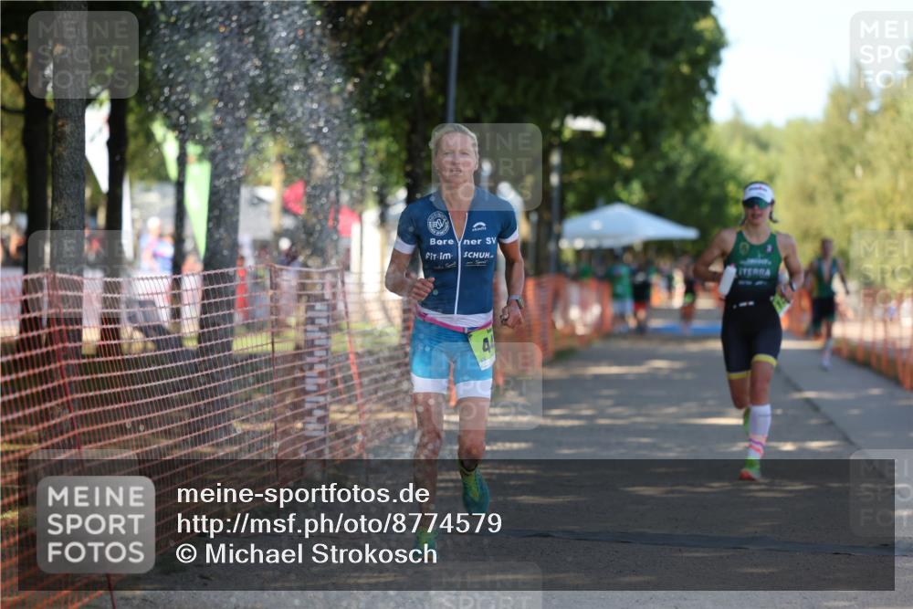 07.09.2025 - 19. Norderstedt Triathlon Michael Strokosch http://msf.ph/oto/8774579 07.09.2025 15:42:51 Laufen 443, 1503, 1506 meine-sportfotos.de