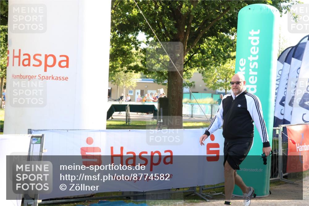 07.09.2025 - 19. Norderstedt Triathlon Zöllner http://msf.ph/oto/8774582 07.09.2025 16:57:58 Ziel 1415, 1516 meine-sportfotos.de