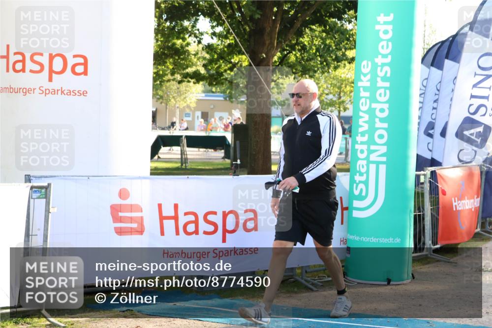 07.09.2025 - 19. Norderstedt Triathlon Zöllner http://msf.ph/oto/8774590 07.09.2025 16:57:58 Ziel 1415, 1516 meine-sportfotos.de