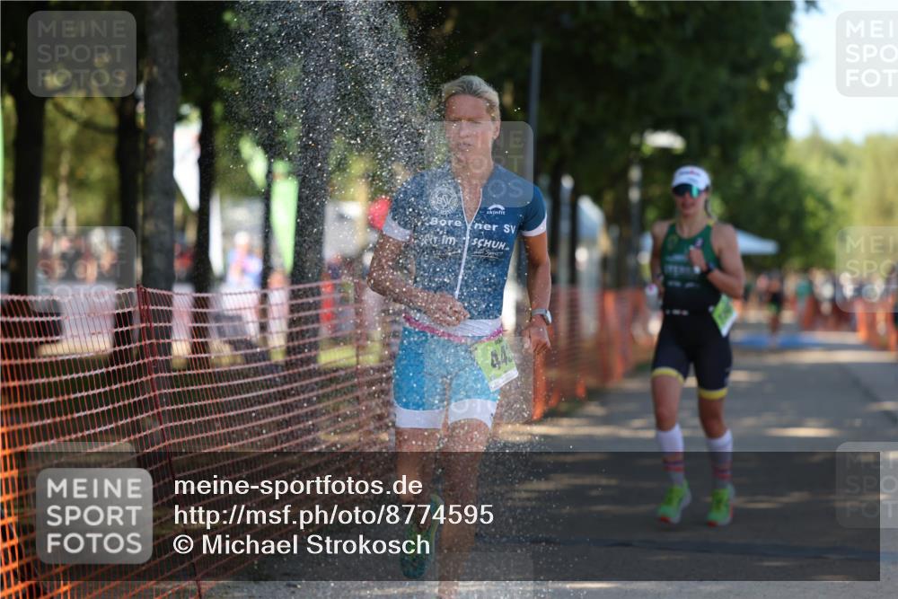 07.09.2025 - 19. Norderstedt Triathlon Michael Strokosch http://msf.ph/oto/8774595 07.09.2025 15:42:52 Laufen 443, 1503, 1506 meine-sportfotos.de