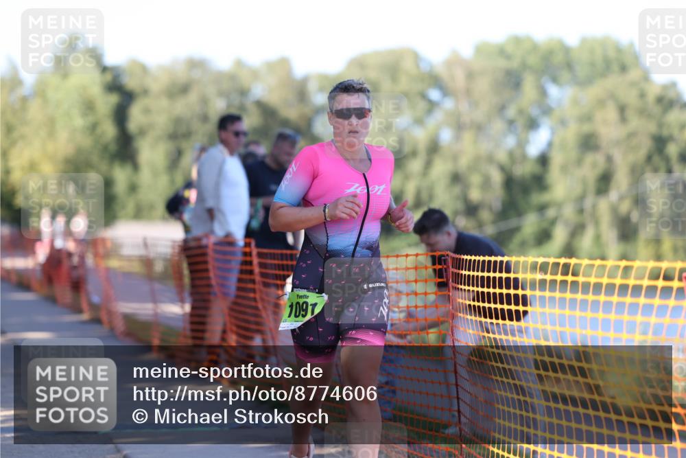 07.09.2025 - 19. Norderstedt Triathlon Michael Strokosch http://msf.ph/oto/8774606 07.09.2025 16:40:54 Laufen 1059, 1090, 1091 meine-sportfotos.de