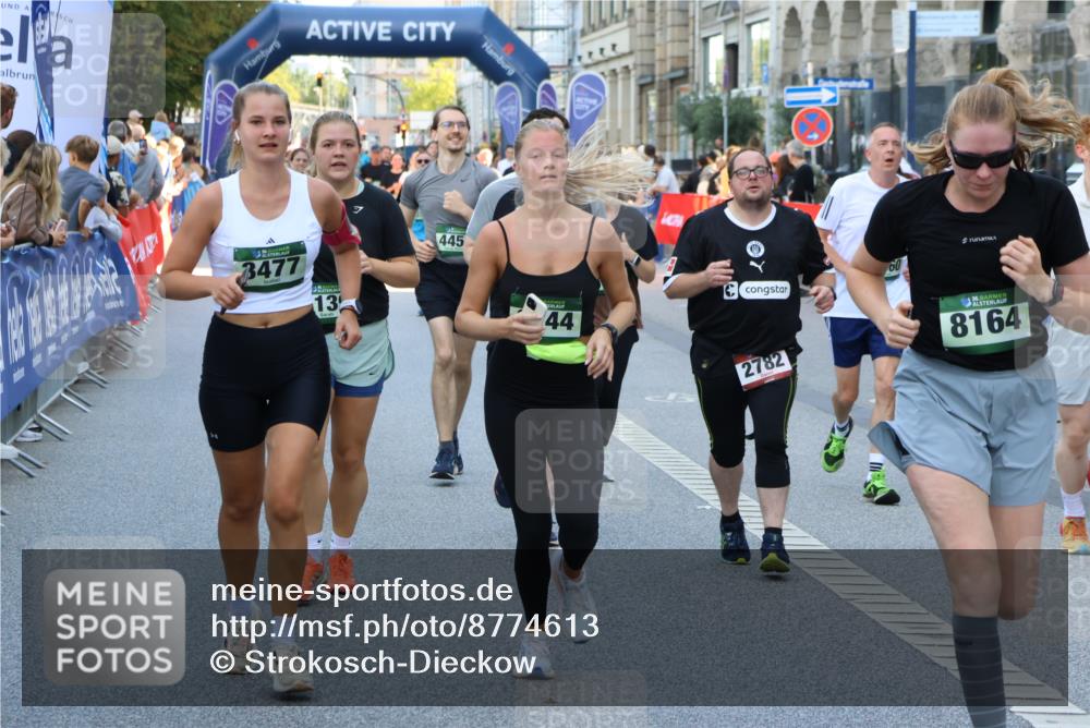 07.09.2025 - BARMER Alsterlauf Strokosch-Dieckow http://msf.ph/oto/8774613 07.09.2025 10:08:32 Ziel 2367, 2479, 2480, 2657, 3130, 3201, 3202, 3203, 3224, 3475, 3637, 3784, 3883, 3900, 4057, 4084, 4348, 4458, 4803, 5089, 5244, 5251, 5262, 5272, 5307, 5369, 5536, 5600, 5601, 5651, 5663, 5746, 6033, 6046, 6090, 6092, 8109, 8130, 8187 meine-sportfotos.de