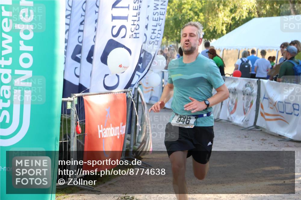 07.09.2025 - 19. Norderstedt Triathlon Zöllner http://msf.ph/oto/8774638 07.09.2025 16:58:06 Ziel 946 meine-sportfotos.de