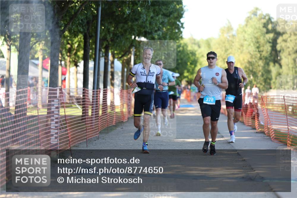 07.09.2025 - 19. Norderstedt Triathlon Michael Strokosch http://msf.ph/oto/8774650 07.09.2025 16:41:12 Laufen 378, 405, 1405, 1473, 1592 meine-sportfotos.de