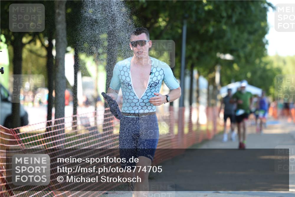 07.09.2025 - 19. Norderstedt Triathlon Michael Strokosch http://msf.ph/oto/8774705 07.09.2025 16:41:17 Laufen 378, 405, 421, 1405, 1592 meine-sportfotos.de