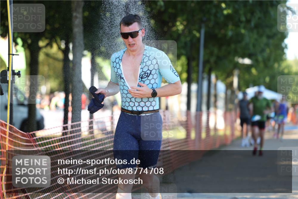 07.09.2025 - 19. Norderstedt Triathlon Michael Strokosch http://msf.ph/oto/8774708 07.09.2025 16:41:17 Laufen 378, 405, 421, 1405, 1592 meine-sportfotos.de