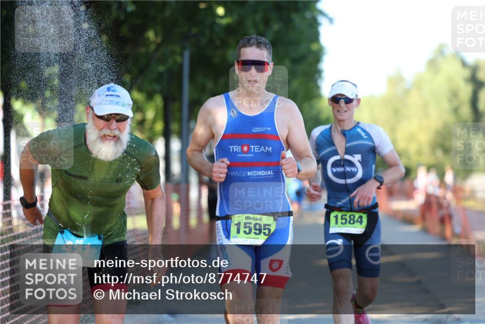 07.09.2025 - 19. Norderstedt Triathlon Michael Strokosch http://msf.ph/oto/8774747 07.09.2025 16:41:27 Laufen 1584, 1595 meine-sportfotos.de