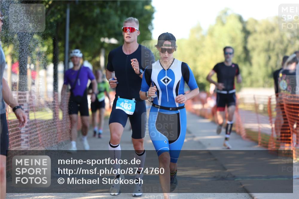 07.09.2025 - 19. Norderstedt Triathlon Michael Strokosch http://msf.ph/oto/8774760 07.09.2025 16:41:45 Laufen 401, 885, 939, 1057, 1100, 1545 meine-sportfotos.de