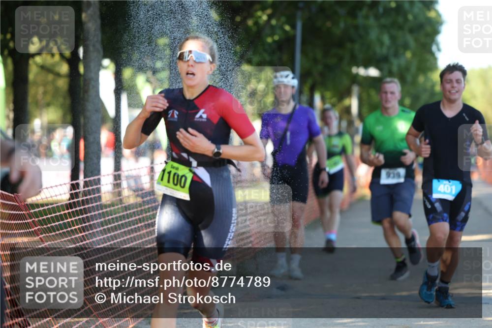 07.09.2025 - 19. Norderstedt Triathlon Michael Strokosch http://msf.ph/oto/8774789 07.09.2025 16:41:50 Laufen 401, 885, 939, 1100, 1482, 1545, 1561 meine-sportfotos.de
