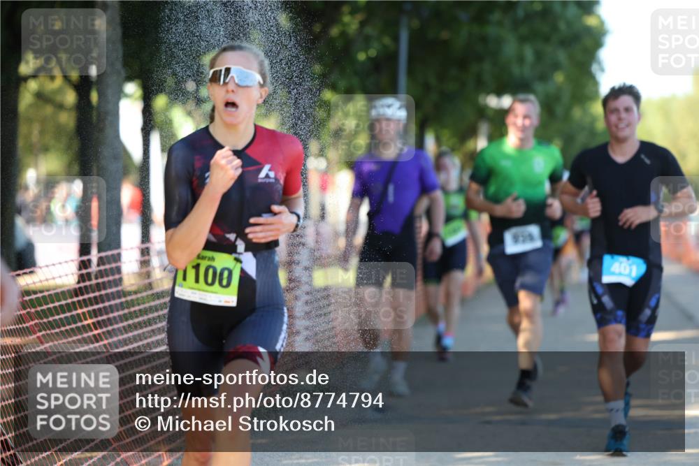 07.09.2025 - 19. Norderstedt Triathlon Michael Strokosch http://msf.ph/oto/8774794 07.09.2025 16:41:50 Laufen 401, 885, 939, 1100, 1482, 1545, 1561 meine-sportfotos.de