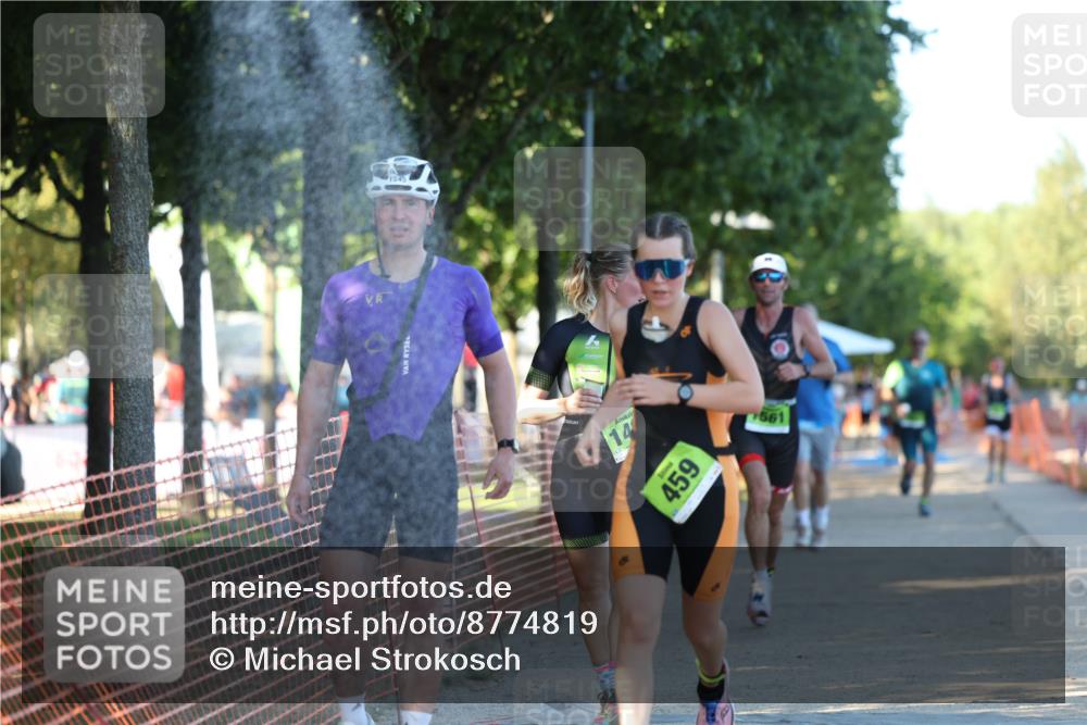 07.09.2025 - 19. Norderstedt Triathlon Michael Strokosch http://msf.ph/oto/8774819 07.09.2025 16:41:55 Laufen 381, 939, 1482, 1545, 1561 meine-sportfotos.de