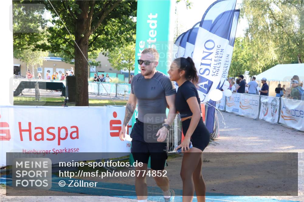 07.09.2025 - 19. Norderstedt Triathlon Zöllner http://msf.ph/oto/8774852 07.09.2025 16:58:58 Ziel 951 meine-sportfotos.de