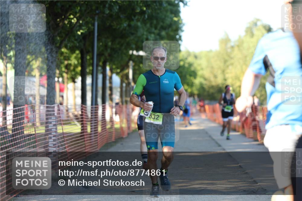 07.09.2025 - 19. Norderstedt Triathlon Michael Strokosch http://msf.ph/oto/8774861 07.09.2025 16:42:03 Laufen 381, 437, 461, 532, 1612 meine-sportfotos.de