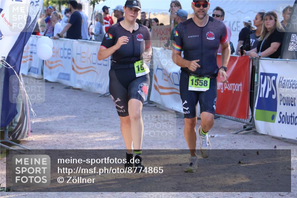 07.09.2025 - 19. Norderstedt Triathlon Zöllner http://msf.ph/oto/8774865 07.09.2025 16:59:03 Ziel 1558, 1560 meine-sportfotos.de