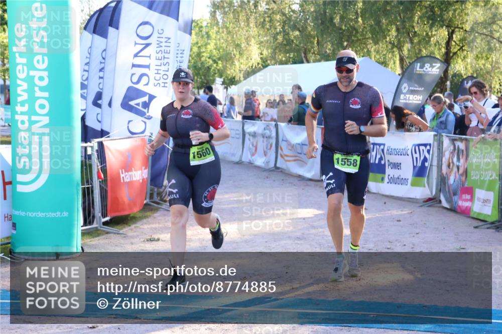 07.09.2025 - 19. Norderstedt Triathlon Zöllner http://msf.ph/oto/8774885 07.09.2025 16:59:04 Ziel 1558, 1560 meine-sportfotos.de