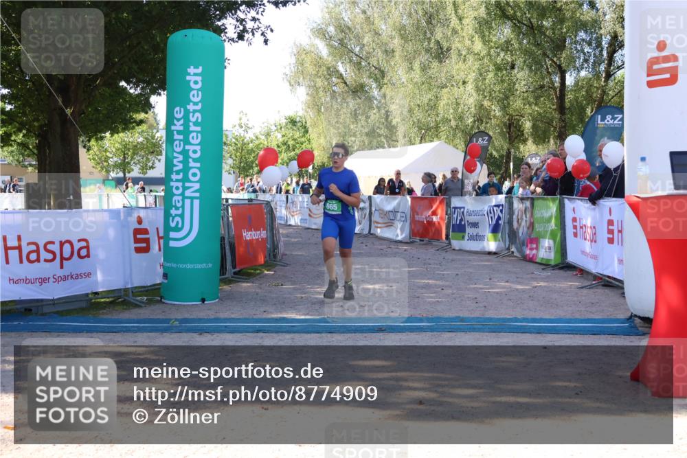 07.09.2025 - 19. Norderstedt Triathlon Zöllner http://msf.ph/oto/8774909 07.09.2025 11:05:57 Ziel 665 meine-sportfotos.de