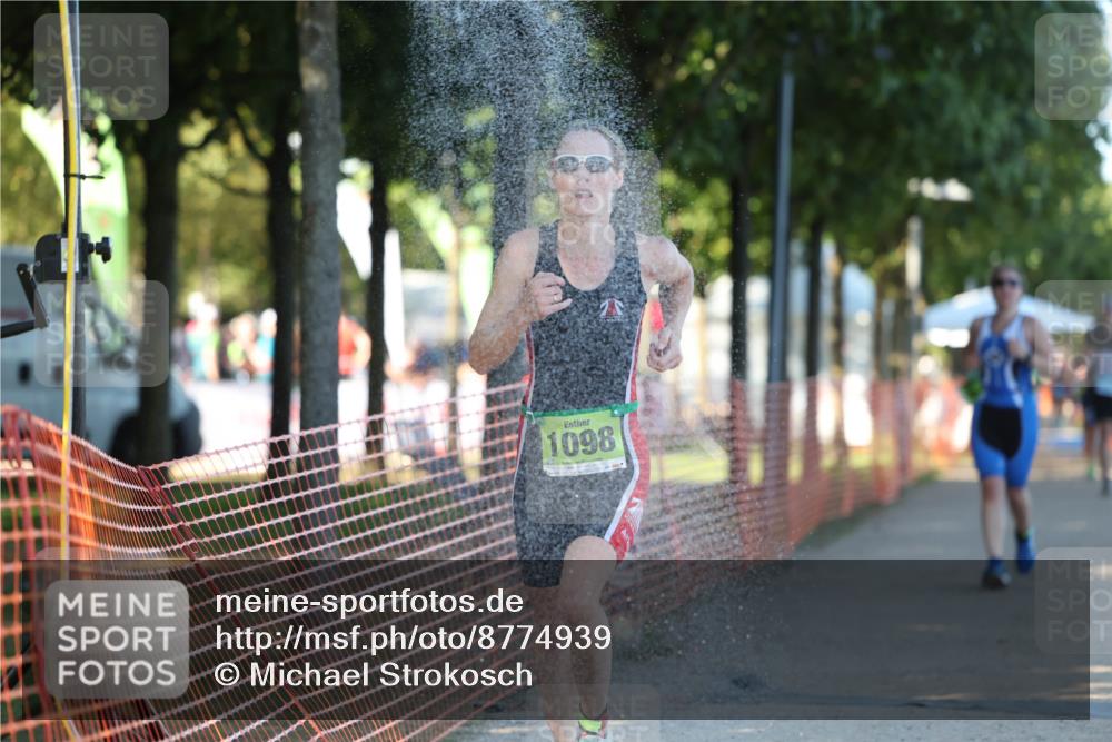 07.09.2025 - 19. Norderstedt Triathlon Michael Strokosch http://msf.ph/oto/8774939 07.09.2025 16:42:13 Laufen 461, 1056, 1098 meine-sportfotos.de