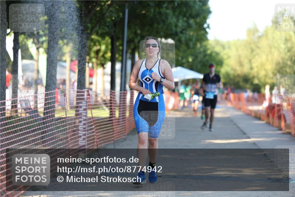 07.09.2025 - 19. Norderstedt Triathlon Michael Strokosch http://msf.ph/oto/8774942 07.09.2025 16:42:17 Laufen 1050, 1056, 1098, 1412 meine-sportfotos.de