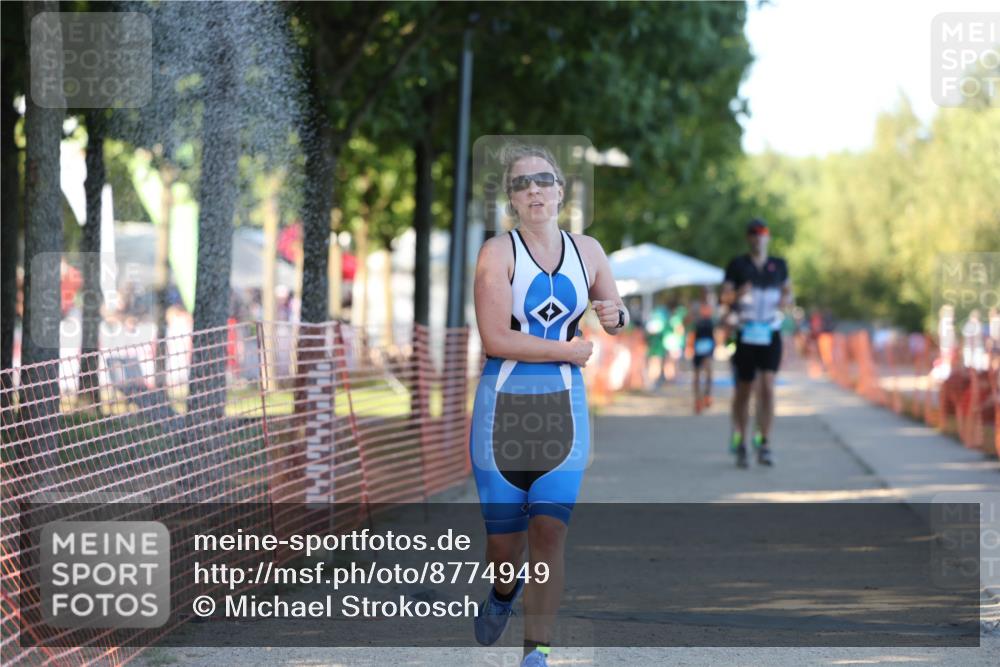 07.09.2025 - 19. Norderstedt Triathlon Michael Strokosch http://msf.ph/oto/8774949 07.09.2025 16:42:17 Laufen 1050, 1056, 1098, 1412 meine-sportfotos.de