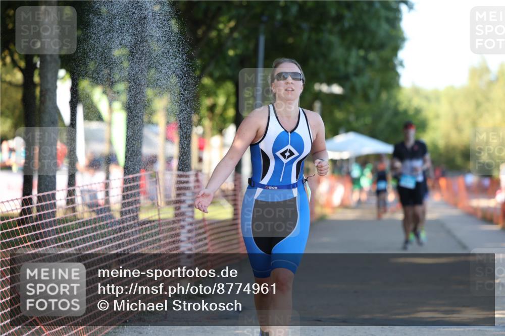 07.09.2025 - 19. Norderstedt Triathlon Michael Strokosch http://msf.ph/oto/8774961 07.09.2025 16:42:18 Laufen 1050, 1056, 1412 meine-sportfotos.de