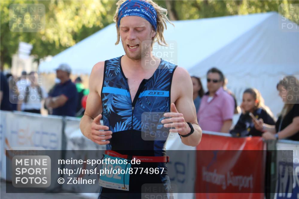 07.09.2025 - 19. Norderstedt Triathlon Zöllner http://msf.ph/oto/8774967 07.09.2025 16:59:27 Ziel 882 meine-sportfotos.de
