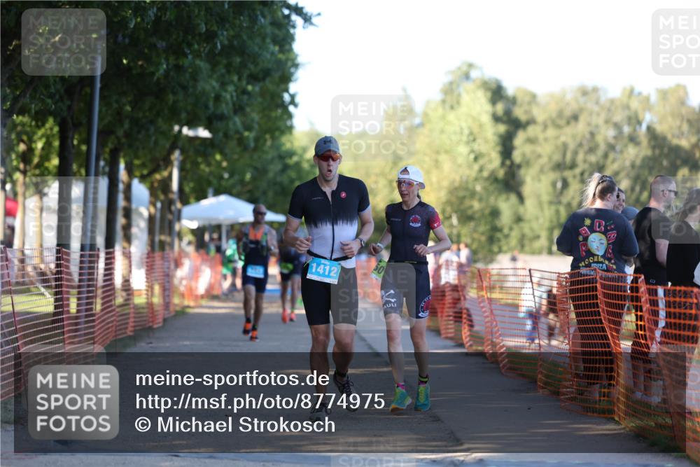 07.09.2025 - 19. Norderstedt Triathlon Michael Strokosch http://msf.ph/oto/8774975 07.09.2025 16:42:22 Laufen 1050, 1412, 1443 meine-sportfotos.de