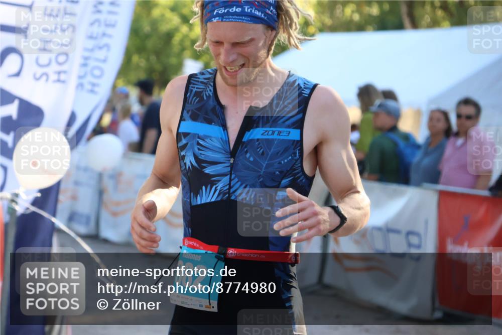 07.09.2025 - 19. Norderstedt Triathlon Zöllner http://msf.ph/oto/8774980 07.09.2025 16:59:28 Ziel 882 meine-sportfotos.de