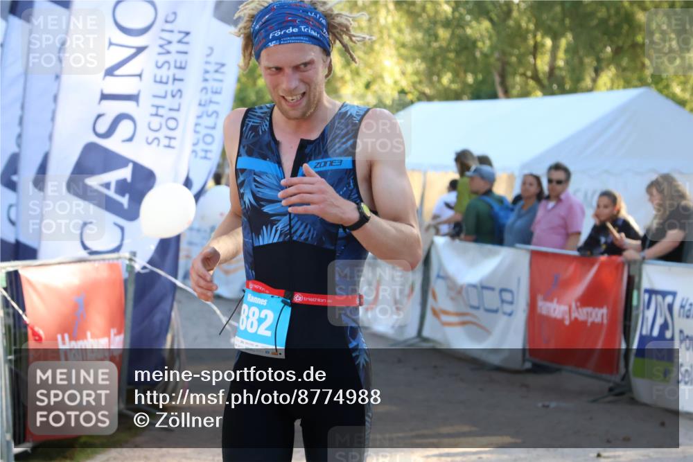 07.09.2025 - 19. Norderstedt Triathlon Zöllner http://msf.ph/oto/8774988 07.09.2025 16:59:28 Ziel 882 meine-sportfotos.de