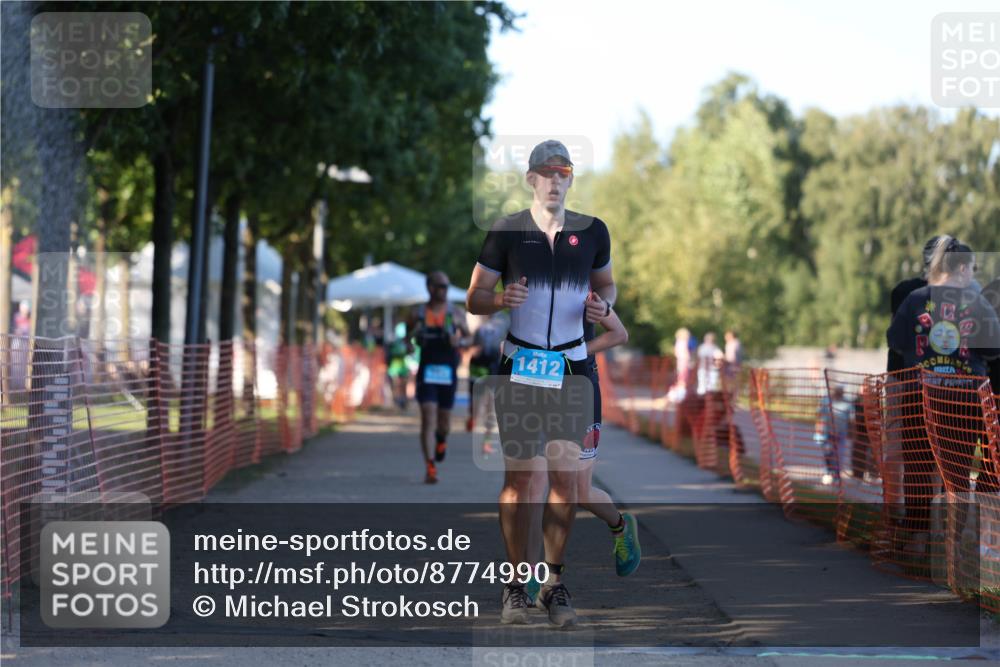 07.09.2025 - 19. Norderstedt Triathlon Michael Strokosch http://msf.ph/oto/8774990 07.09.2025 16:42:22 Laufen 1050, 1412, 1443 meine-sportfotos.de