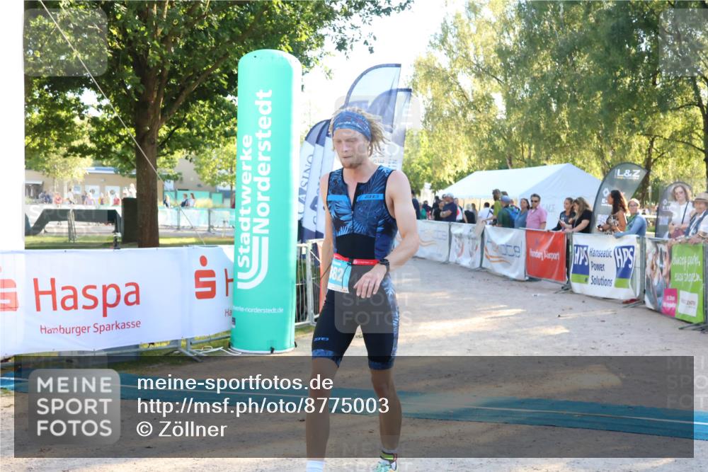 07.09.2025 - 19. Norderstedt Triathlon Zöllner http://msf.ph/oto/8775003 07.09.2025 16:59:29 Ziel 882 meine-sportfotos.de