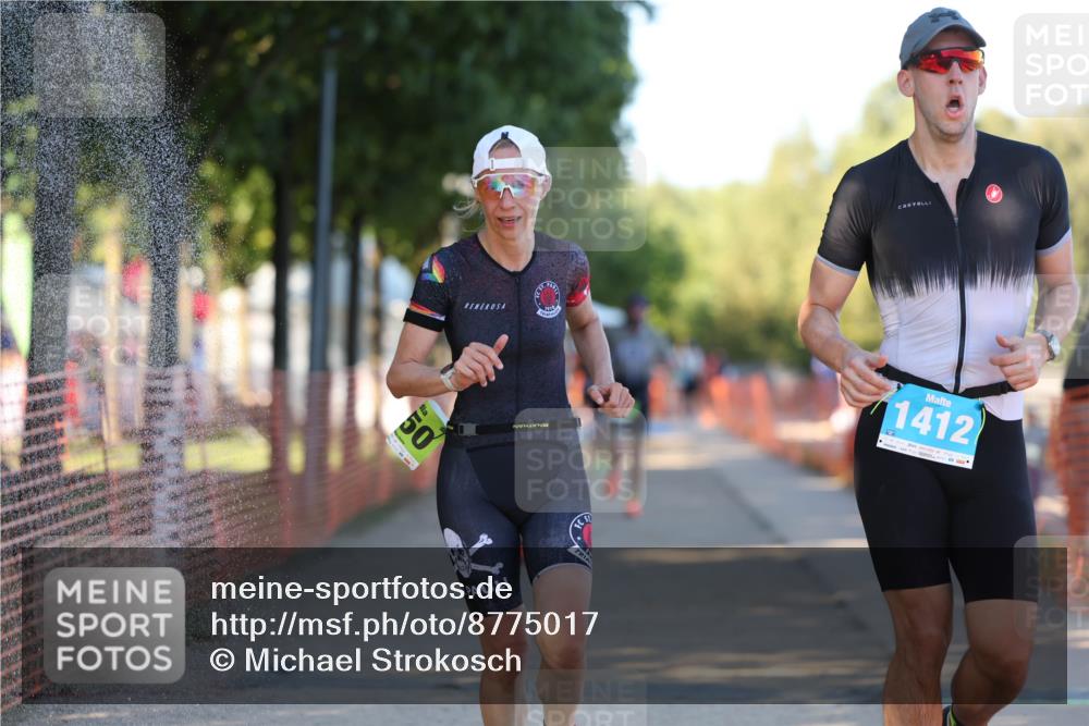 07.09.2025 - 19. Norderstedt Triathlon Michael Strokosch http://msf.ph/oto/8775017 07.09.2025 16:42:24 Laufen 516, 1050, 1412, 1443 meine-sportfotos.de