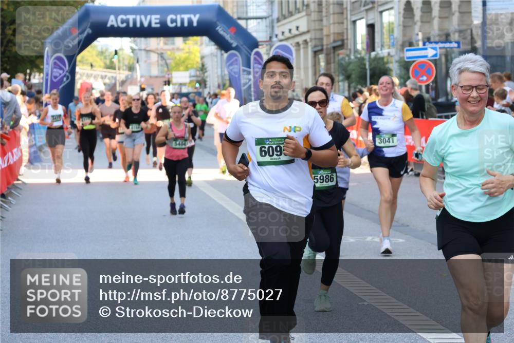 07.09.2025 - BARMER Alsterlauf Strokosch-Dieckow http://msf.ph/oto/8775027 07.09.2025 10:08:22 Ziel 2161, 2367, 2479, 2480, 2591, 2648, 2654, 2657, 2828, 3130, 3202, 3203, 3285, 3408, 3900, 3902, 4332, 4506, 4778, 5244, 5251, 5272, 5287, 5310, 5336, 5369, 5536, 5600, 5601, 5651, 5746, 6179, 8169, 8171, 8187, 8237, 8253 meine-sportfotos.de