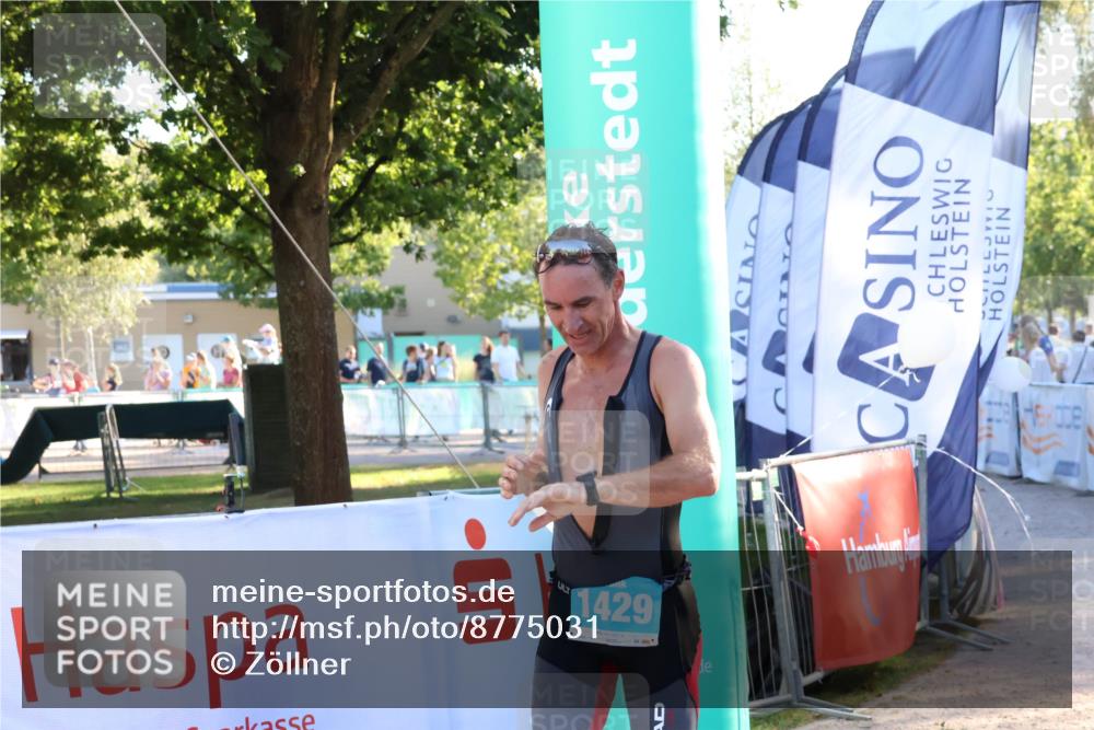 07.09.2025 - 19. Norderstedt Triathlon Zöllner http://msf.ph/oto/8775031 07.09.2025 16:59:44 Ziel 1429 meine-sportfotos.de